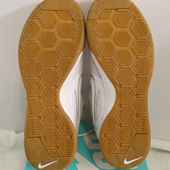 LIKE NEW Nike SB Gato Style Code: AT4607-100 White/Gold Size 8 - Picture 2 of 8